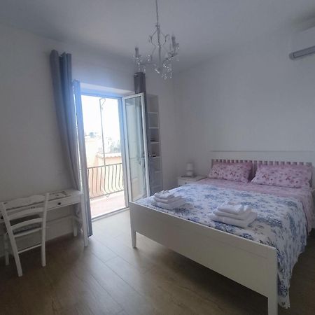 Holiday Home Ischia Bagian luar foto