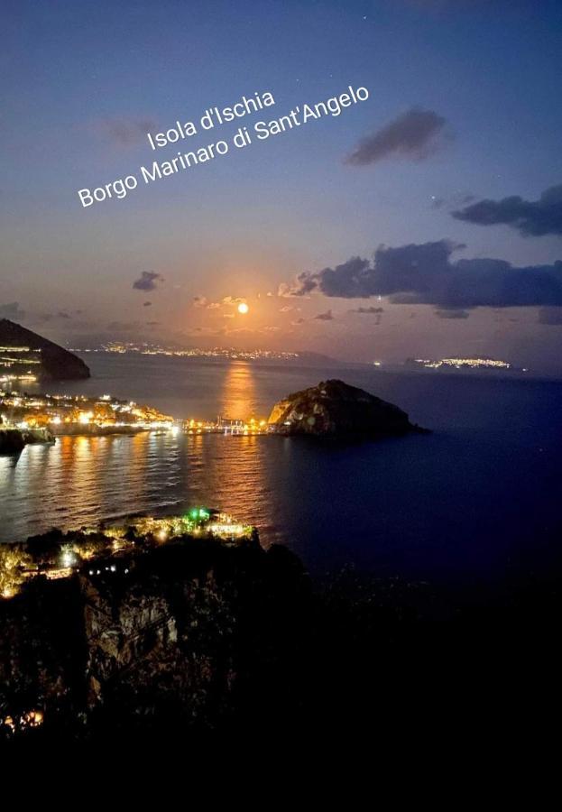 Holiday Home Ischia Bagian luar foto