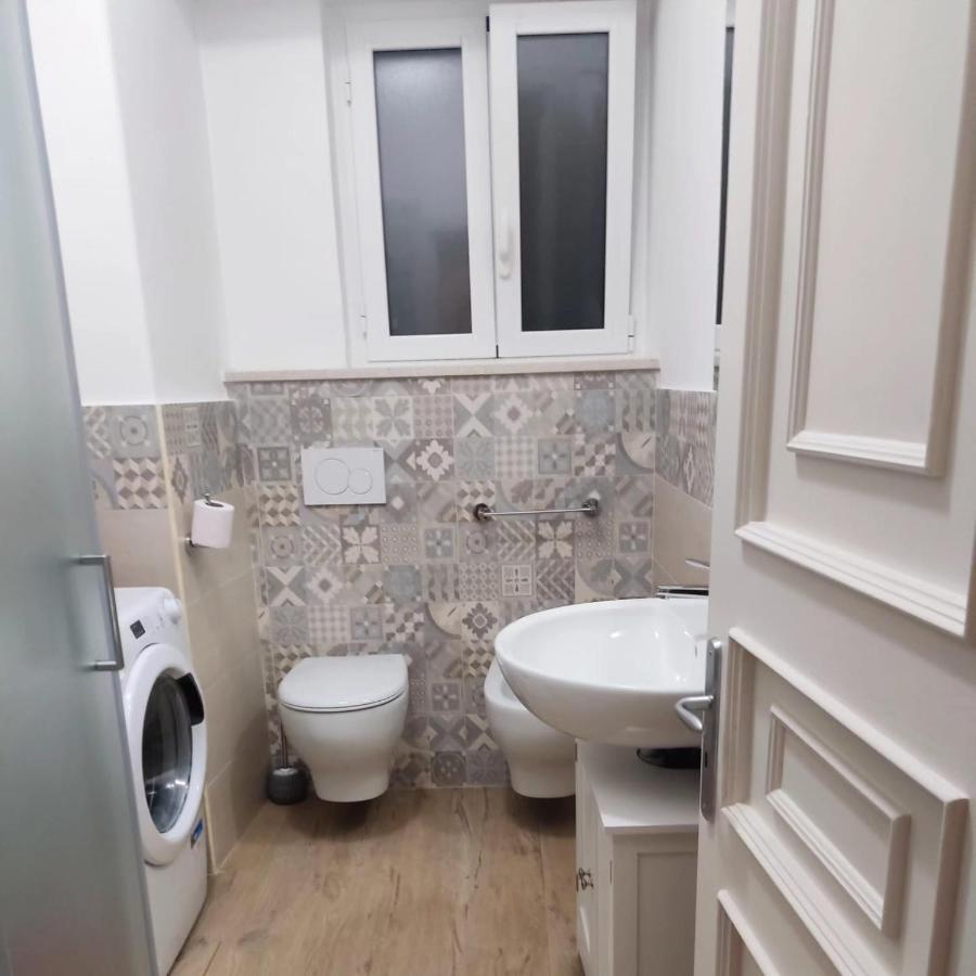 Holiday Home Ischia Bagian luar foto