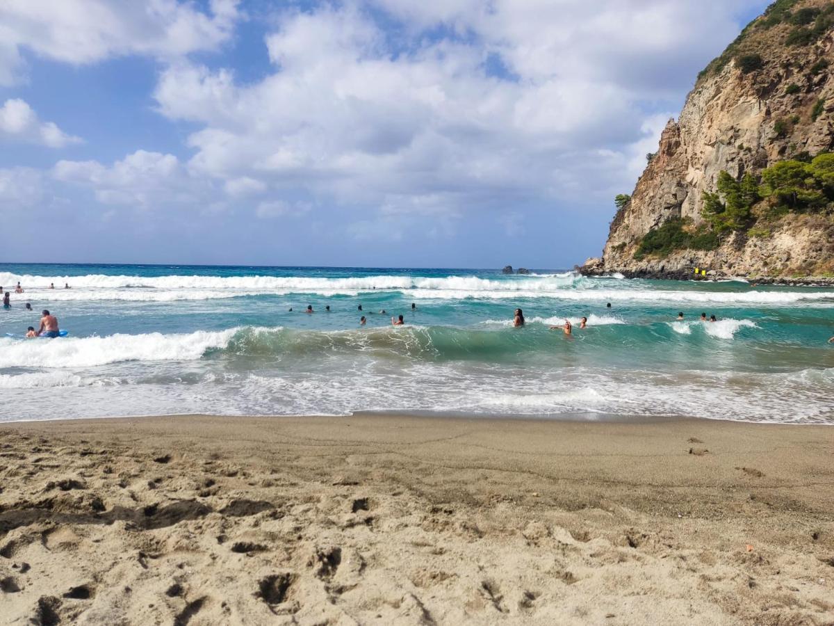 Holiday Home Ischia Bagian luar foto