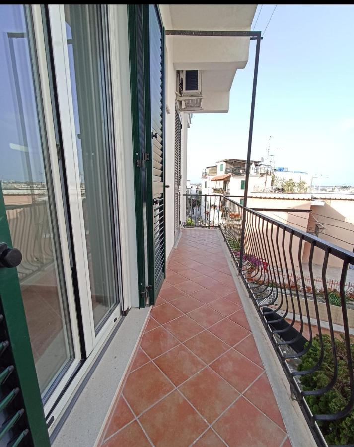 Holiday Home Ischia Bagian luar foto