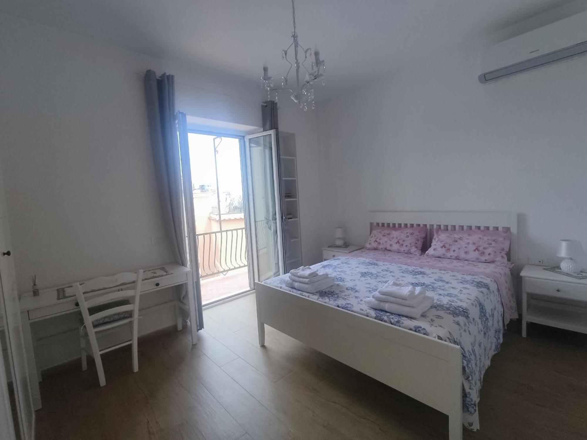 Holiday Home Ischia Bagian luar foto