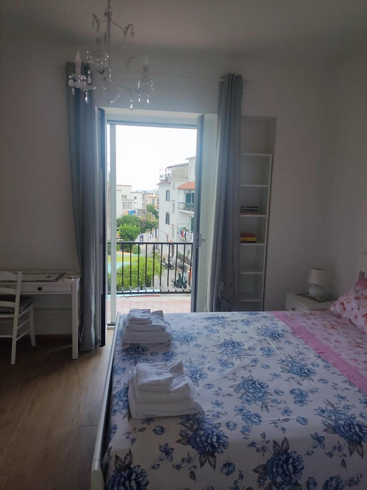 Holiday Home Ischia Bagian luar foto
